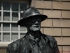 statue